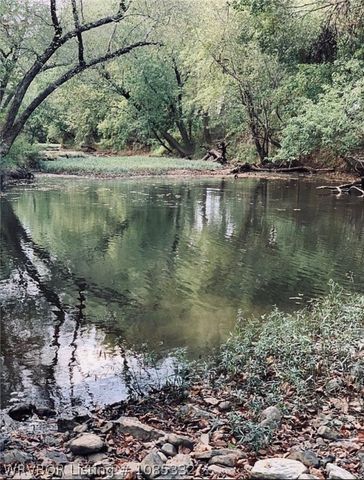 15562 State Highway 83, Howe, OK 74940