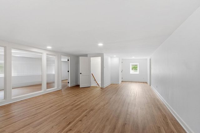 21 Wildewood Dr, Lynnfield, MA 01940