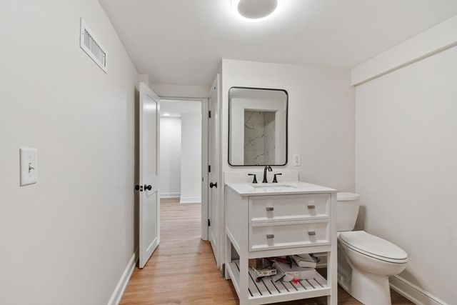 21 Wildewood Dr, Lynnfield, MA 01940