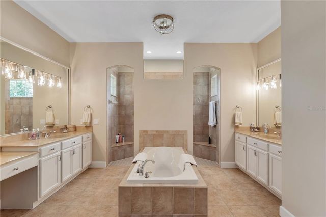 6957 NW 54TH LOOP, Ocala, FL 34482