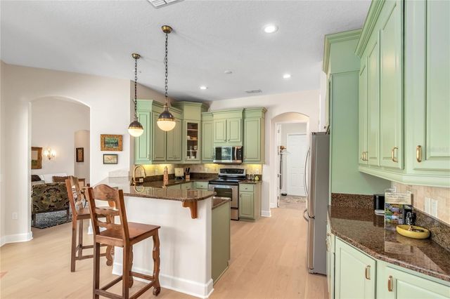 6957 NW 54TH LOOP, Ocala, FL 34482