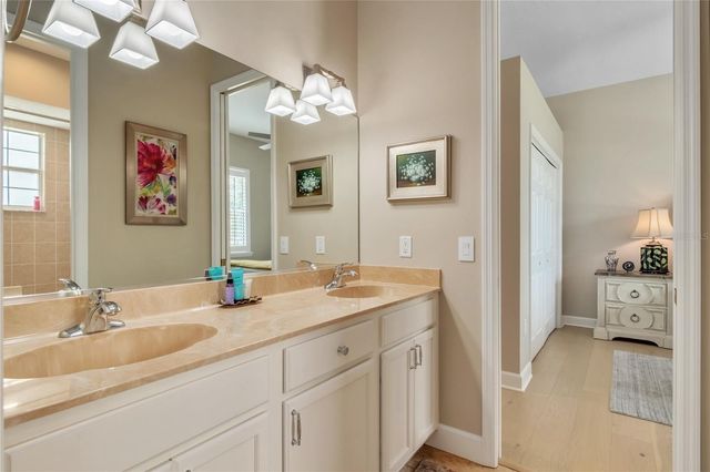 6957 NW 54TH LOOP, Ocala, FL 34482