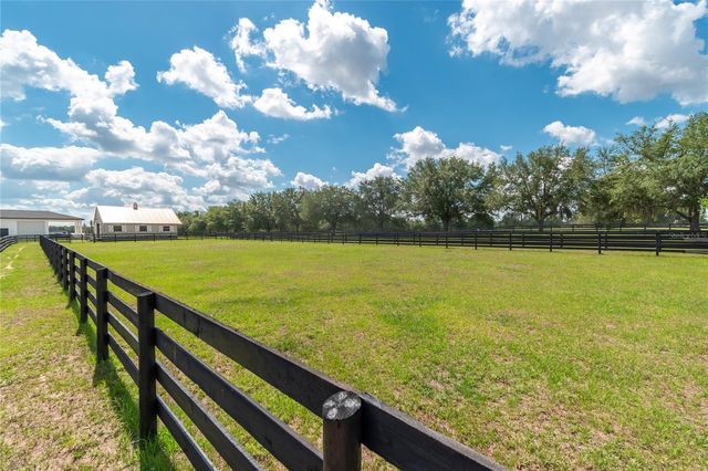 6957 NW 54TH LOOP, Ocala, FL 34482