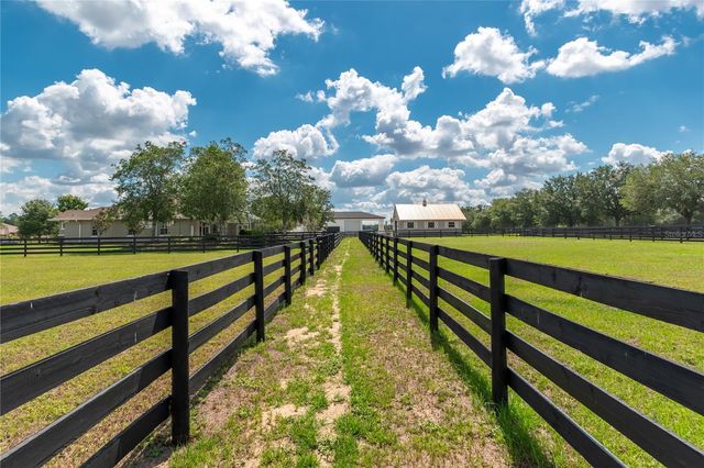 6957 NW 54TH LOOP, Ocala, FL 34482