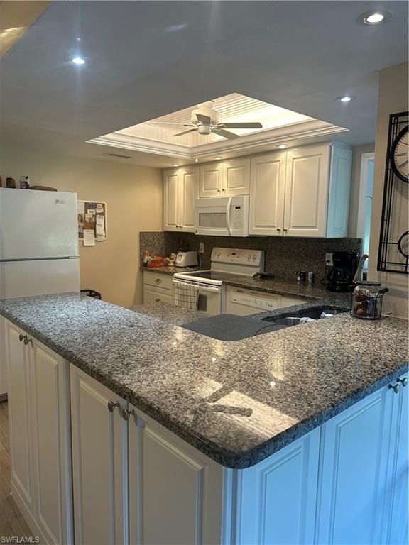5770 Trailwinds DR 211, FORT MYERS, FL 33907 — photo 3