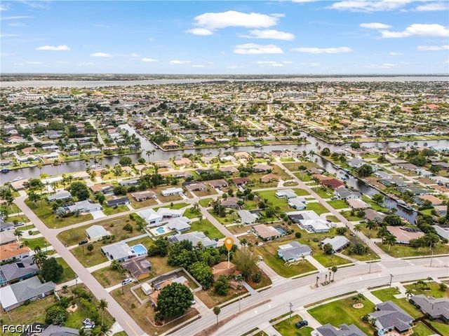 4033 Country Club BLVD, Cape Coral, FL 33904