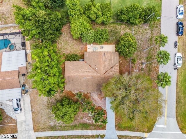 4033 Country Club BLVD, Cape Coral, FL 33904