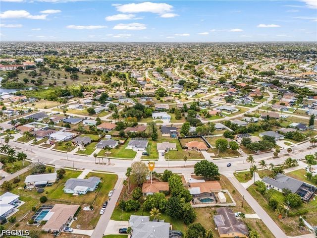 4033 Country Club BLVD, Cape Coral, FL 33904