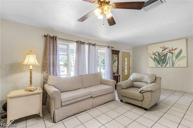 4033 Country Club BLVD, Cape Coral, FL 33904