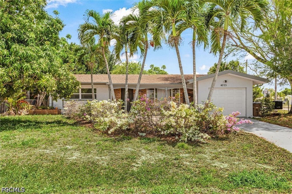 4033 Country Club BLVD, Cape Coral, FL 33904