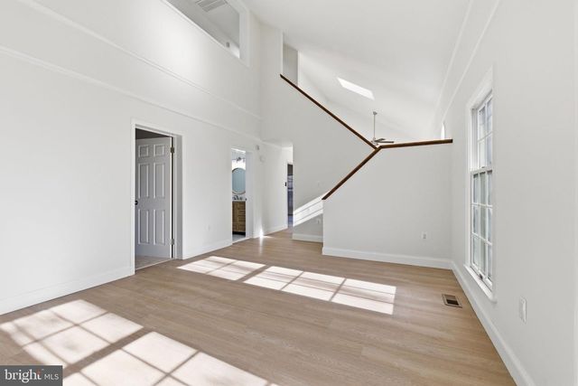 109 HILLTOP CT, Cross Junction, VA 22625