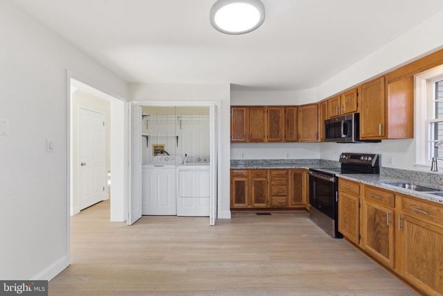 109 HILLTOP CT, Cross Junction, VA 22625