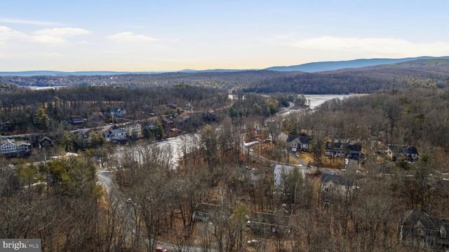 109 HILLTOP CT, Cross Junction, VA 22625