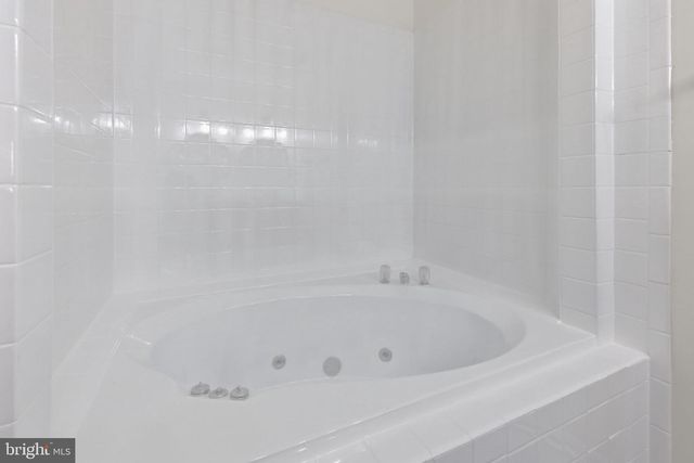 109 HILLTOP CT, Cross Junction, VA 22625