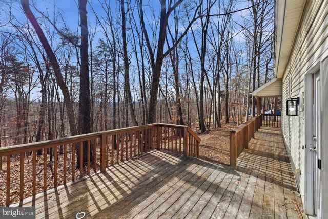 109 HILLTOP CT, Cross Junction, VA 22625