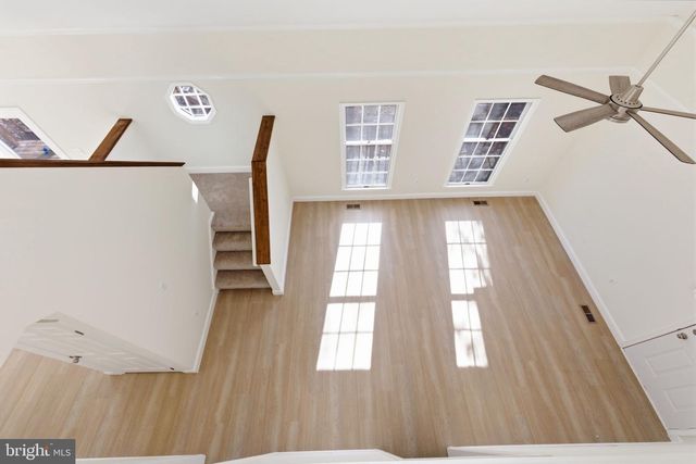 109 HILLTOP CT, Cross Junction, VA 22625