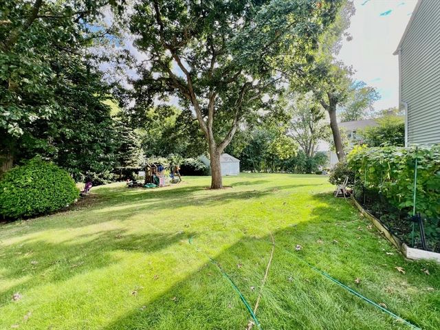 7-9 Stephanie Circle 7, Woburn, MA 01801