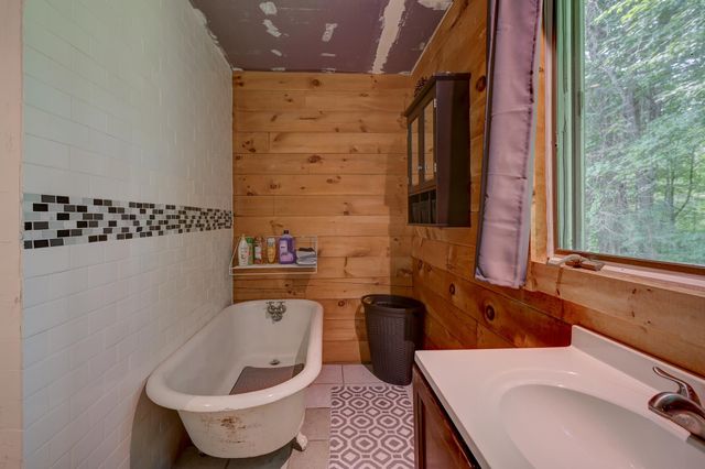 5 Wildflower Lane, Bartlett, NH 03812