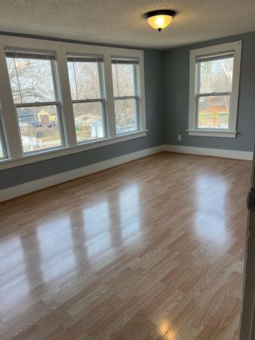 780 Dodd Road, West Saint Paul, MN 55118