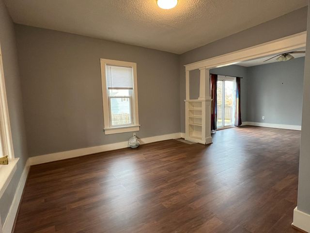 780 Dodd Road, West Saint Paul, MN 55118