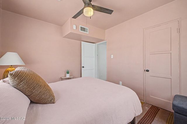 3975 E Louis Lane, Tucson, AZ 85712