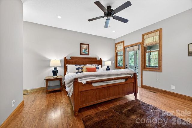 24 Triple Fairways Drive, Hendersonville, NC 28739