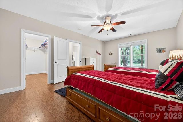 24 Triple Fairways Drive, Hendersonville, NC 28739
