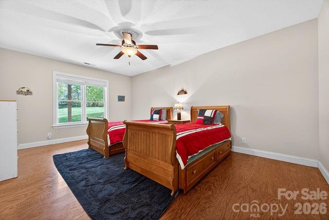 24 Triple Fairways Drive, Hendersonville, NC 28739