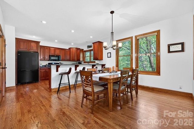 24 Triple Fairways Drive, Hendersonville, NC 28739