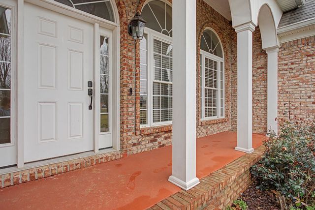 6913 Zion Crossing Court, Columbia, TN 38401