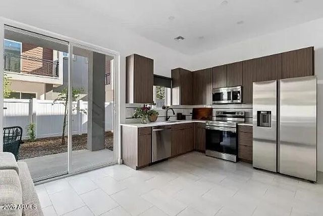 3622 N 38th Street 16, Phoenix, AZ 85018