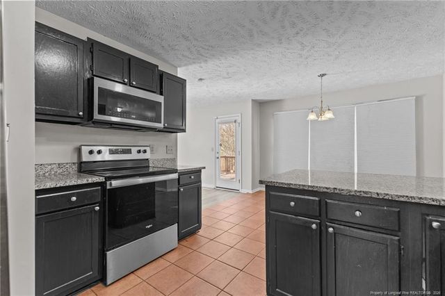 1820 Daphne Circle, Fayetteville, NC 28304