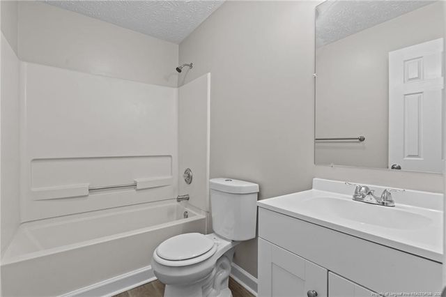 1820 Daphne Circle, Fayetteville, NC 28304