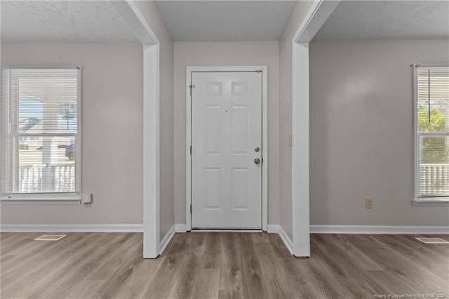 1820 Daphne Circle, Fayetteville, NC 28304