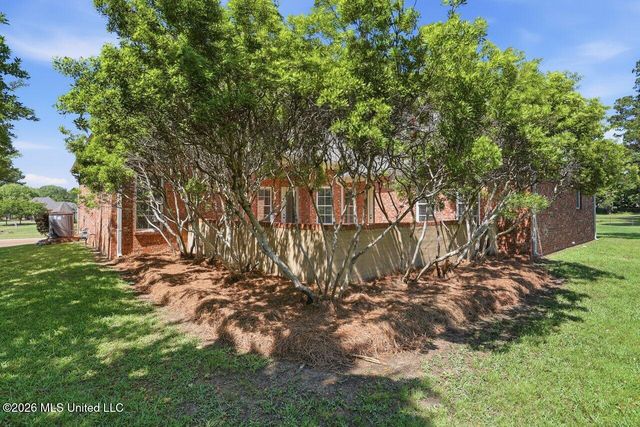 100 Grandeur Drive, Brandon, MS 39042