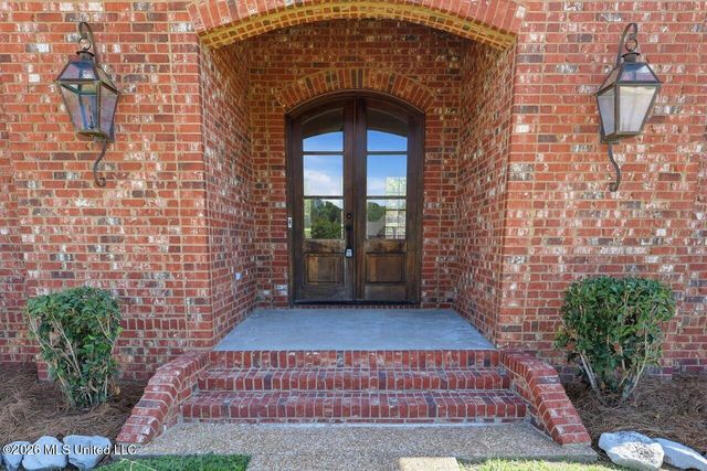 100 Grandeur Drive, Brandon, MS 39042