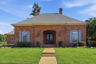 100 Grandeur Drive, Brandon, MS 39042