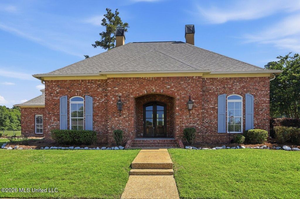 100 Grandeur Drive, Brandon, MS 39042