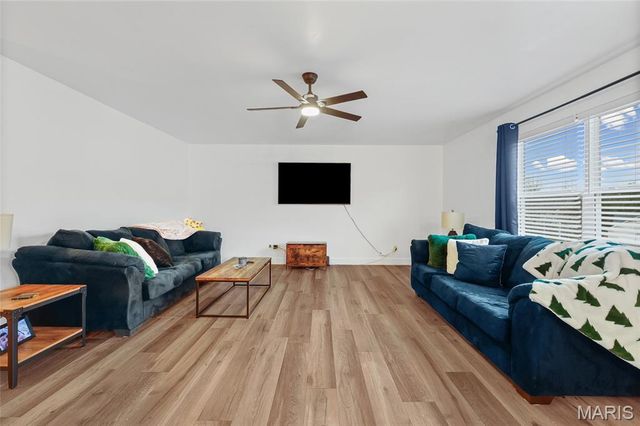 2790 Kings Crossing Drive, Barnhart, MO 63012