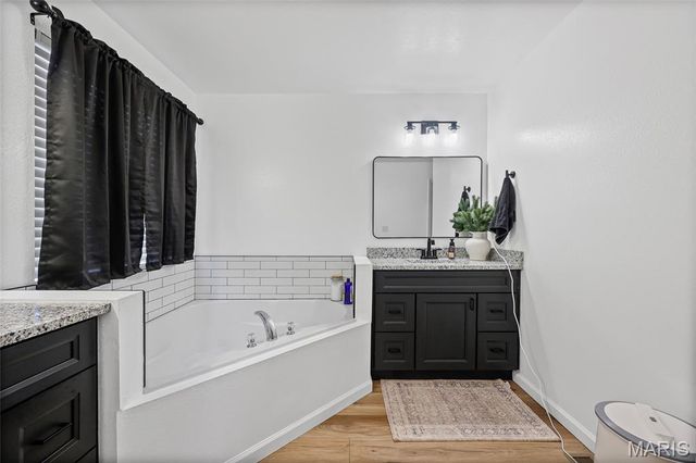 2790 Kings Crossing Drive, Barnhart, MO 63012