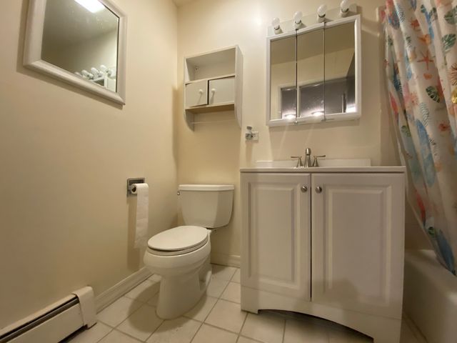 8994 Kennedy Drive 1B, Des Plaines, IL 60016