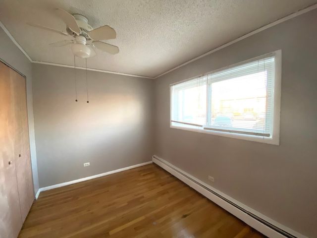 8994 Kennedy Drive 1B, Des Plaines, IL 60016