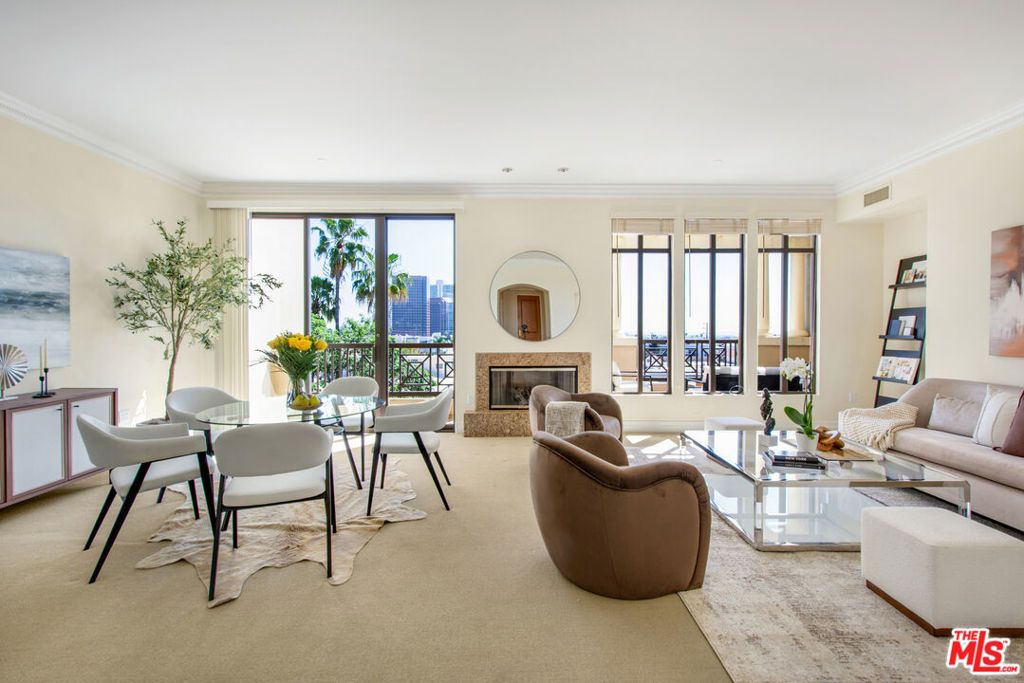 11847 Gorham Avenue 403, Los Angeles, CA 90049 — photo 2