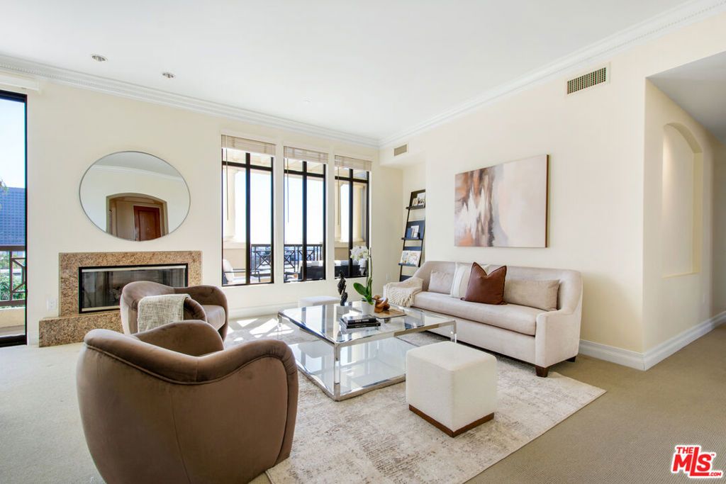 11847 Gorham Avenue 403, Los Angeles, CA 90049 — photo 3