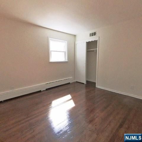 34 Wagner Avenue, Wallington, NJ 07057