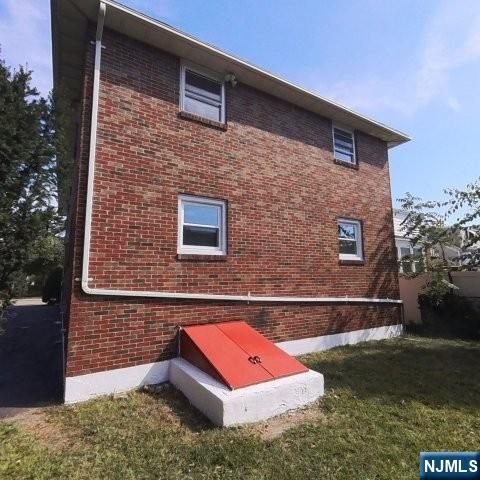 34 Wagner Avenue, Wallington, NJ 07057