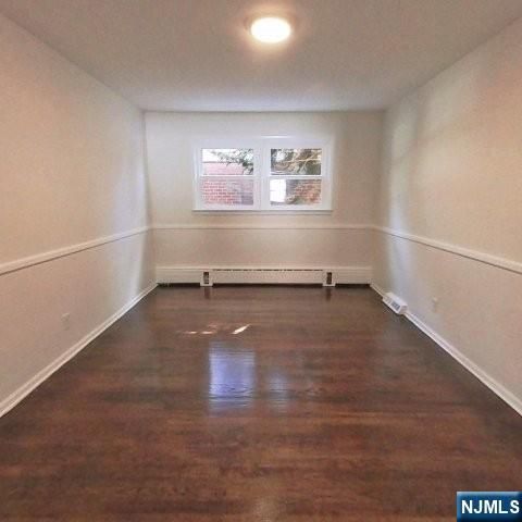 34 Wagner Avenue, Wallington, NJ 07057