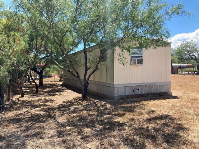 1134 E County Road 2328, Riviera, TX 78379