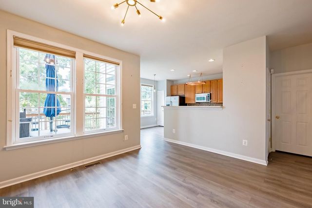 3385 BEECHCLIFF DR, Alexandria, VA 22306
