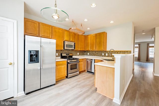 3385 BEECHCLIFF DR, Alexandria, VA 22306